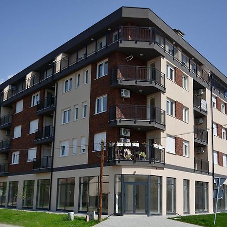 Crown Apartment 3 سوبوتيتْسا المظهر الخارجي الصورة