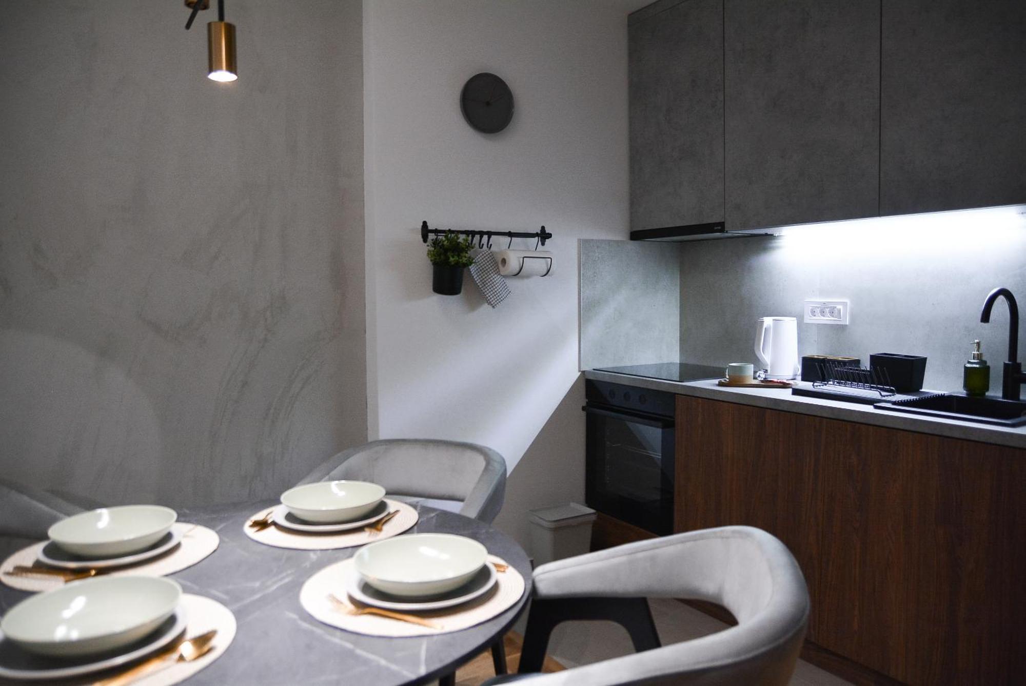 Crown Apartment 3 سوبوتيتْسا المظهر الخارجي الصورة